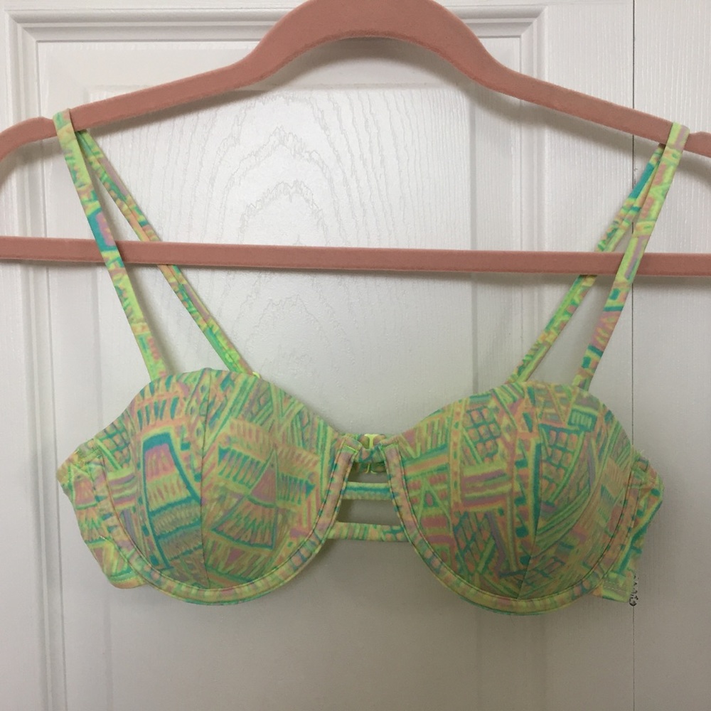 Roxy bikini top